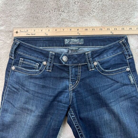 Silver Jeans Womens 28x33 Tuesday Boot Cut Low Rise Blue Denim Dark Wash Stretch - Picture 4 of 11
